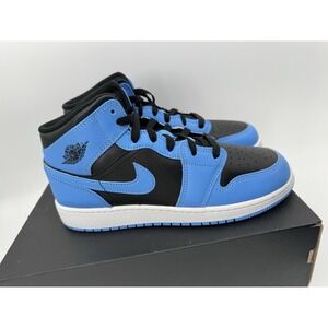 Size 7 (GS) - Air Jordan‎ 1 Mid University Blue Black Leather (DQ8423-401)
